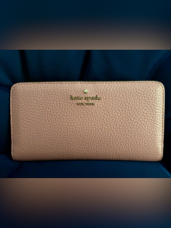 kate spade Handbags - ♠️ Kate Spade Blush Pink Pebbled Leather Wristlet with Gold Logo